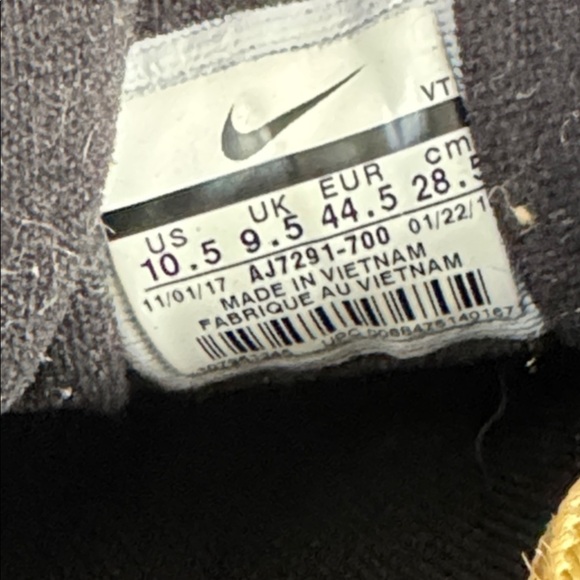 Air Vapormax 97 Metallic Gold - Picture 9 of 11